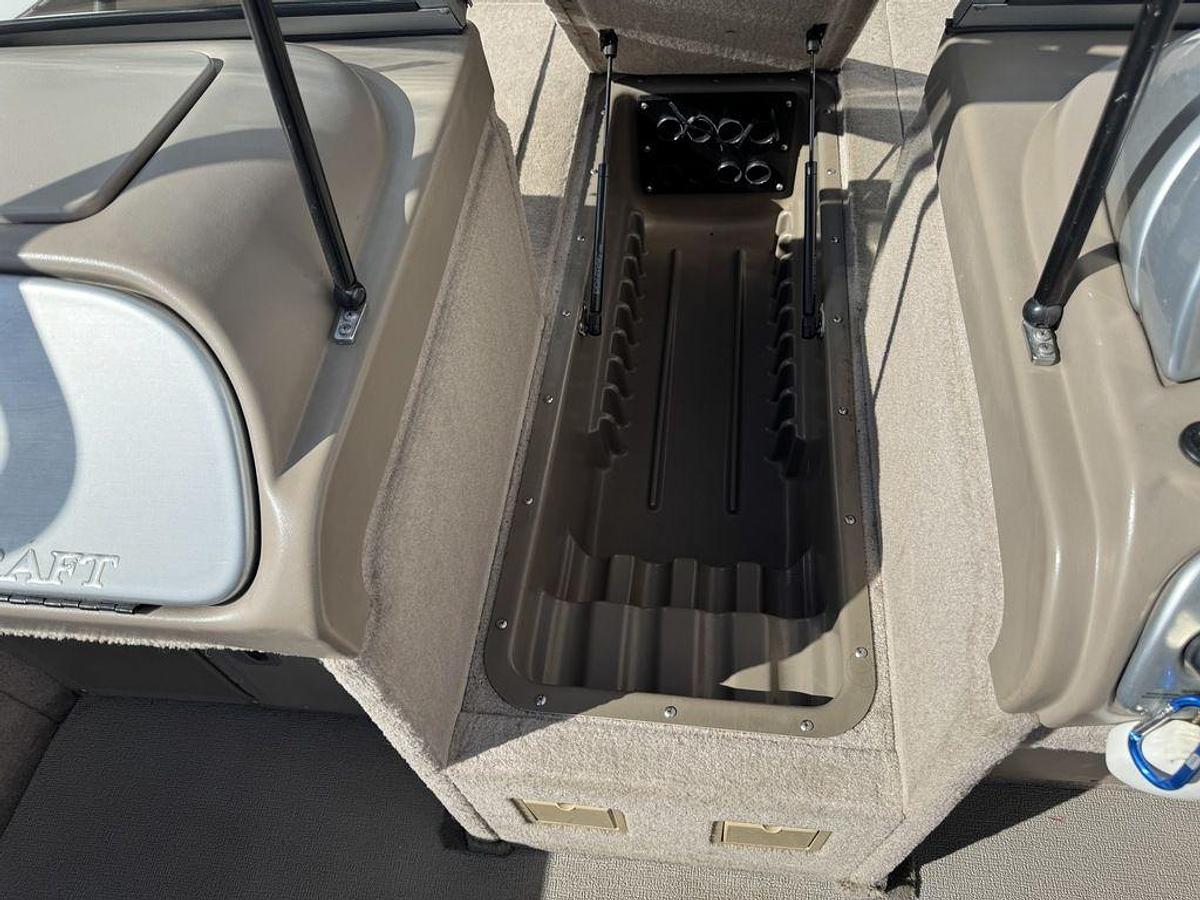 Used 2010 Smoker Craft Pro Mag 182