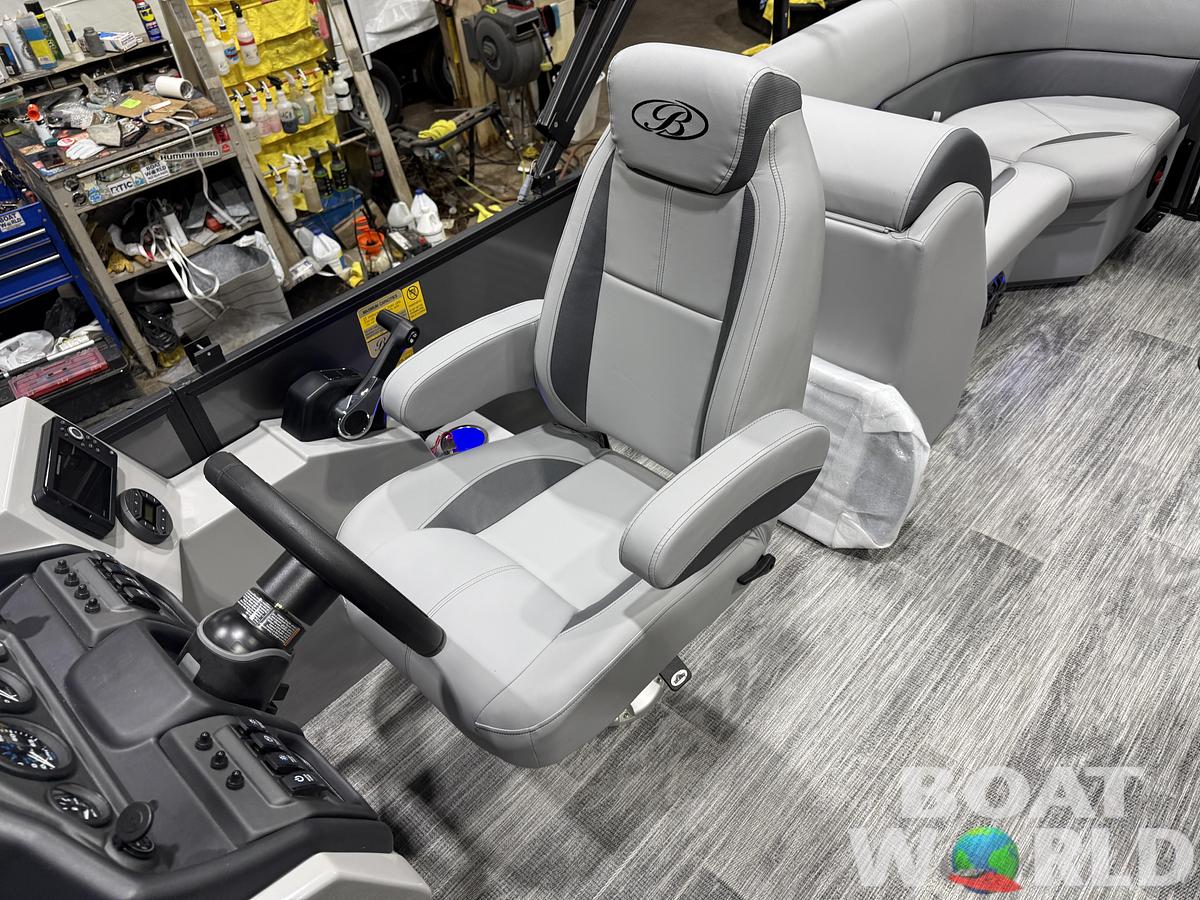 2027 Bentley Legacy 220 Navigator Quad Lounge Pontoon $41995