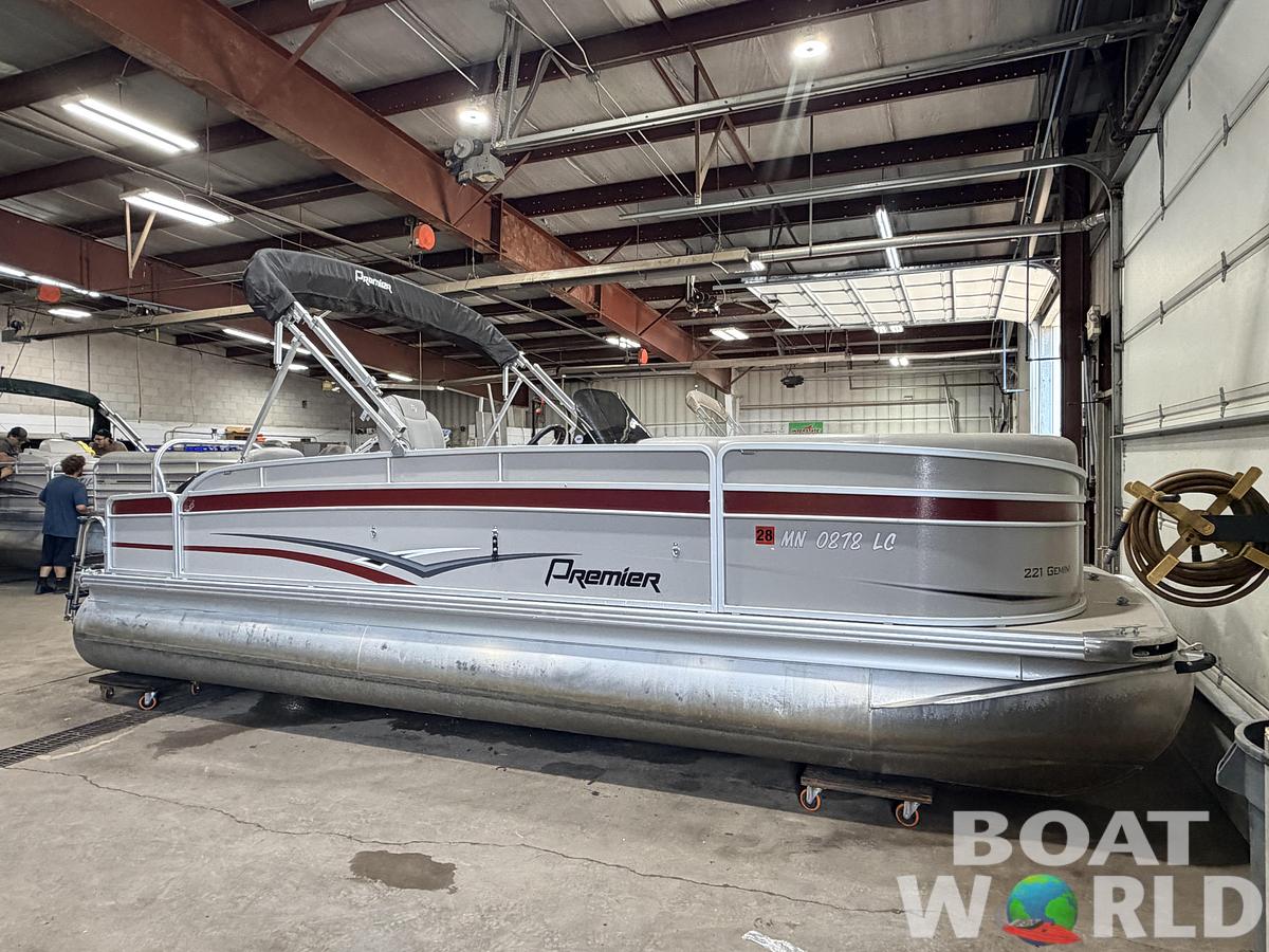 Used 2014 Premier 221 Gemini Fish n Cruise & 50HP Mercury 4Stroke -$19,995