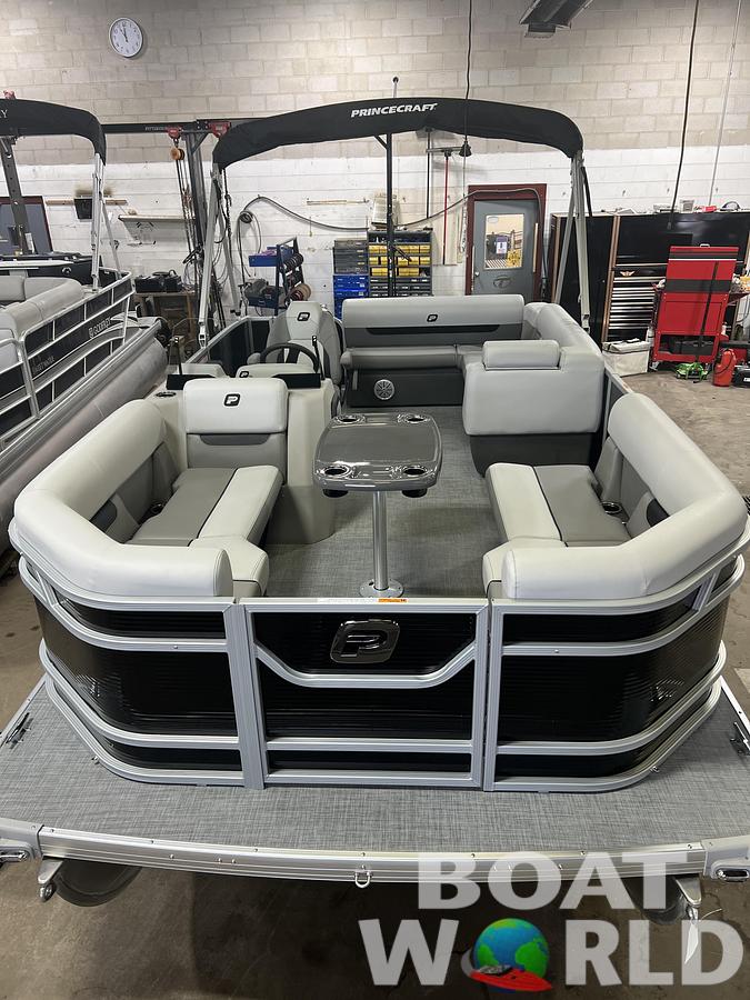 2026 Princecraft Vectra 21 RL Swingback Lounge Pontoon & Mercury 4-Stroke EFI