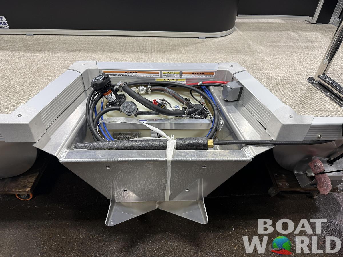 2026 Tahoe Pontoons LTZ 2385 Swingback (VRL) 