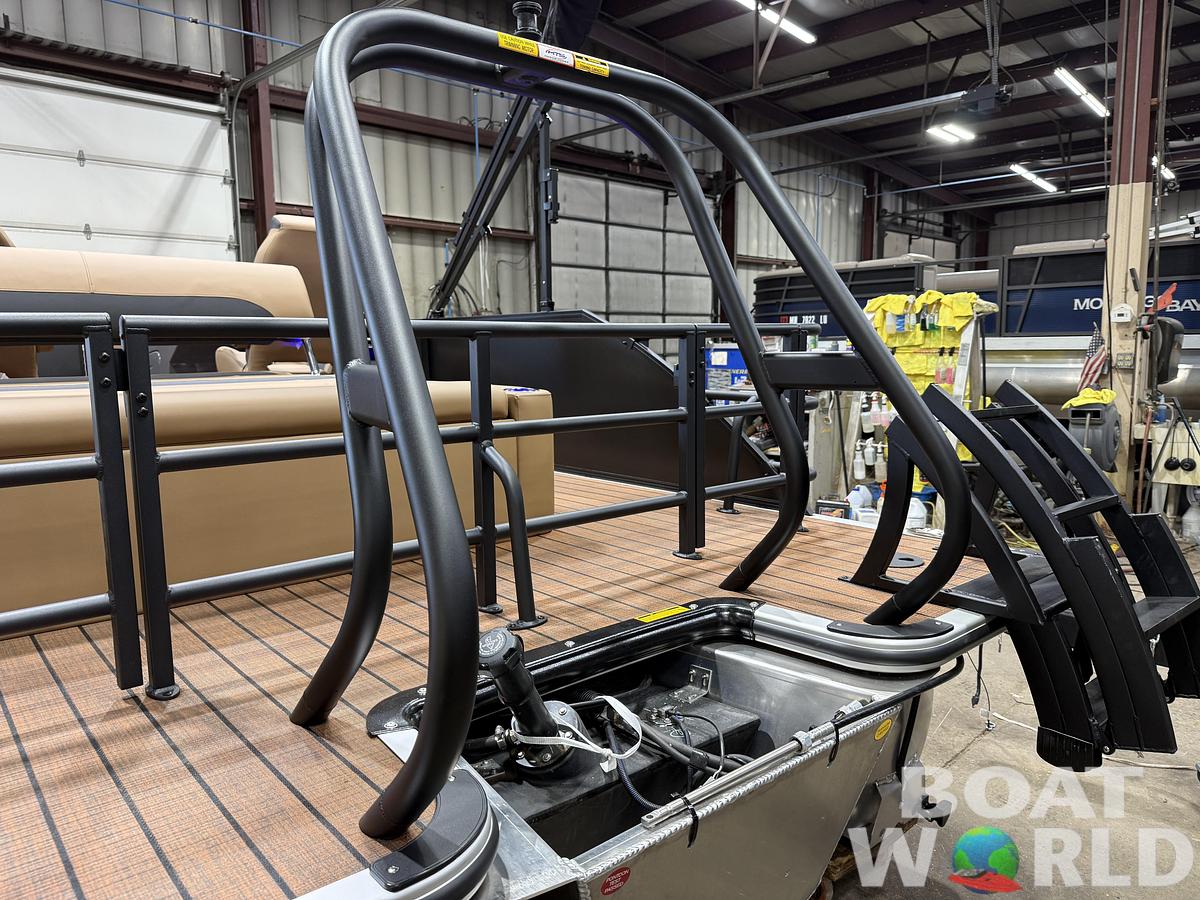 2027 Bentley Legacy 220 Swingback Pontoon & 4-Stroke Outboard $44995