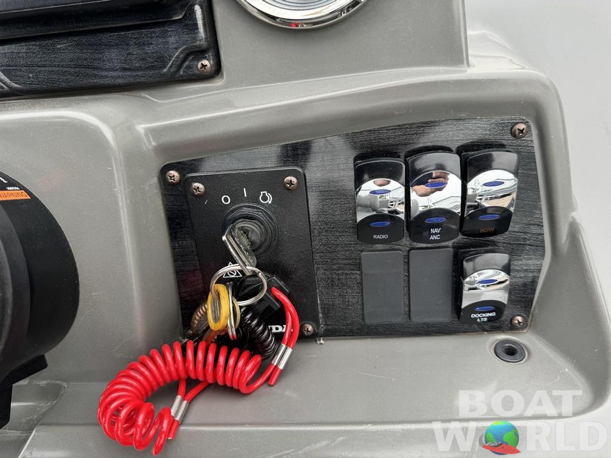 Used 2021 Tahoe Pontoons SLT 18' Quad Lounge & Honda 60HP 4-Stroke EFI