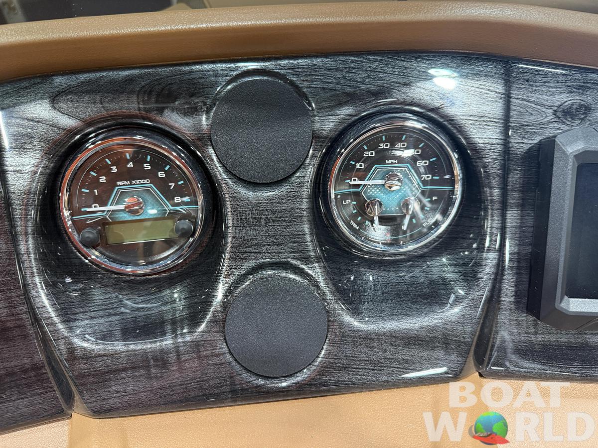 2026 Tahoe Pontoons LTZ 1985 Cruise Rear Bench (CRB) 