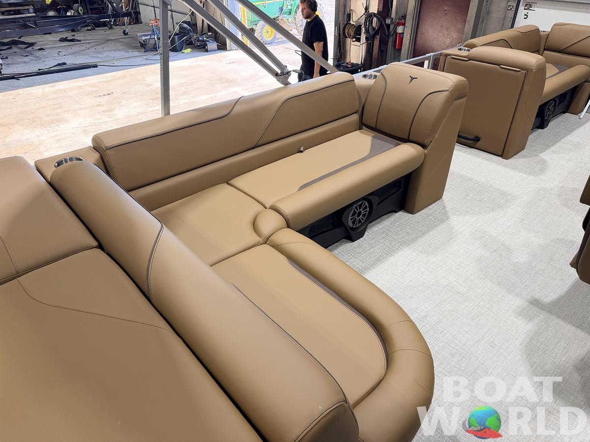 2027 Tahoe Sport 2180 Cruise & 4-Stroke $30995