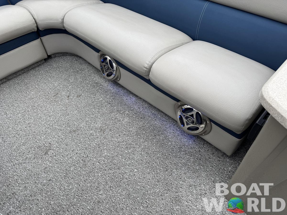 Used 2013 Premier 250 Intrigue Pontoon with 140HP Suzuki Fourstroke EFI