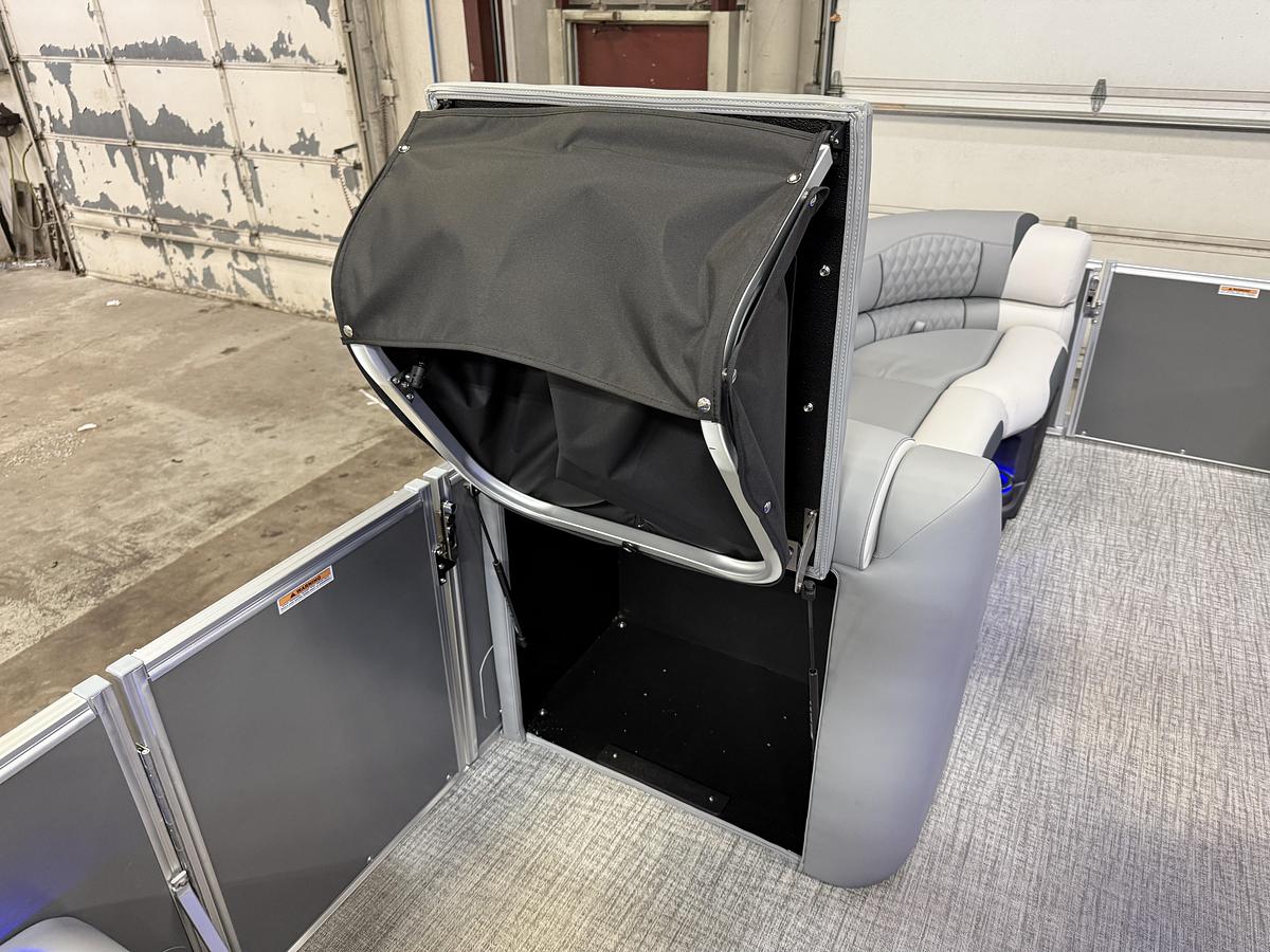 2025 Tahoe Pontoons Cascade 2385 Quad Lounge Tritoon & 225HP 4-Stroke