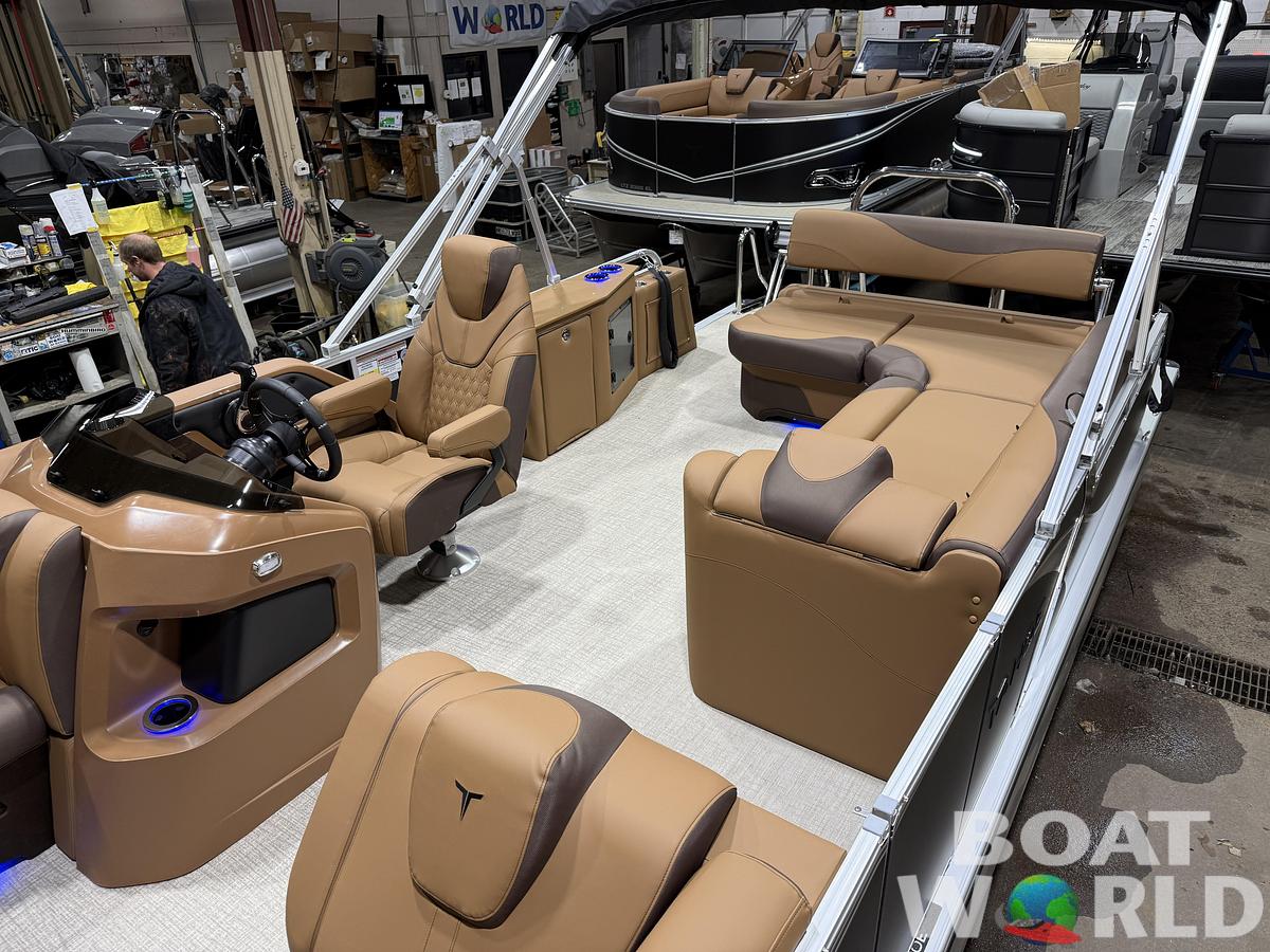 2026 Tahoe Pontoons LTZ 2385 (CRB) Cruise Rear Bench Tritoon 