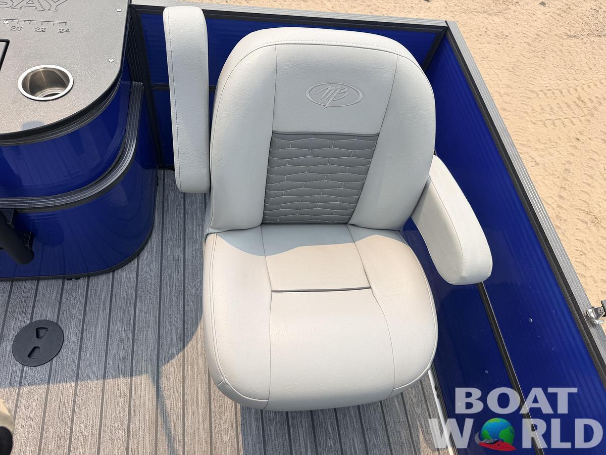 Used 2021 Montego Bay 8522 Fish & Cruise Deluxe Pontoon & 90HP Honda 4Stroke -$29,995