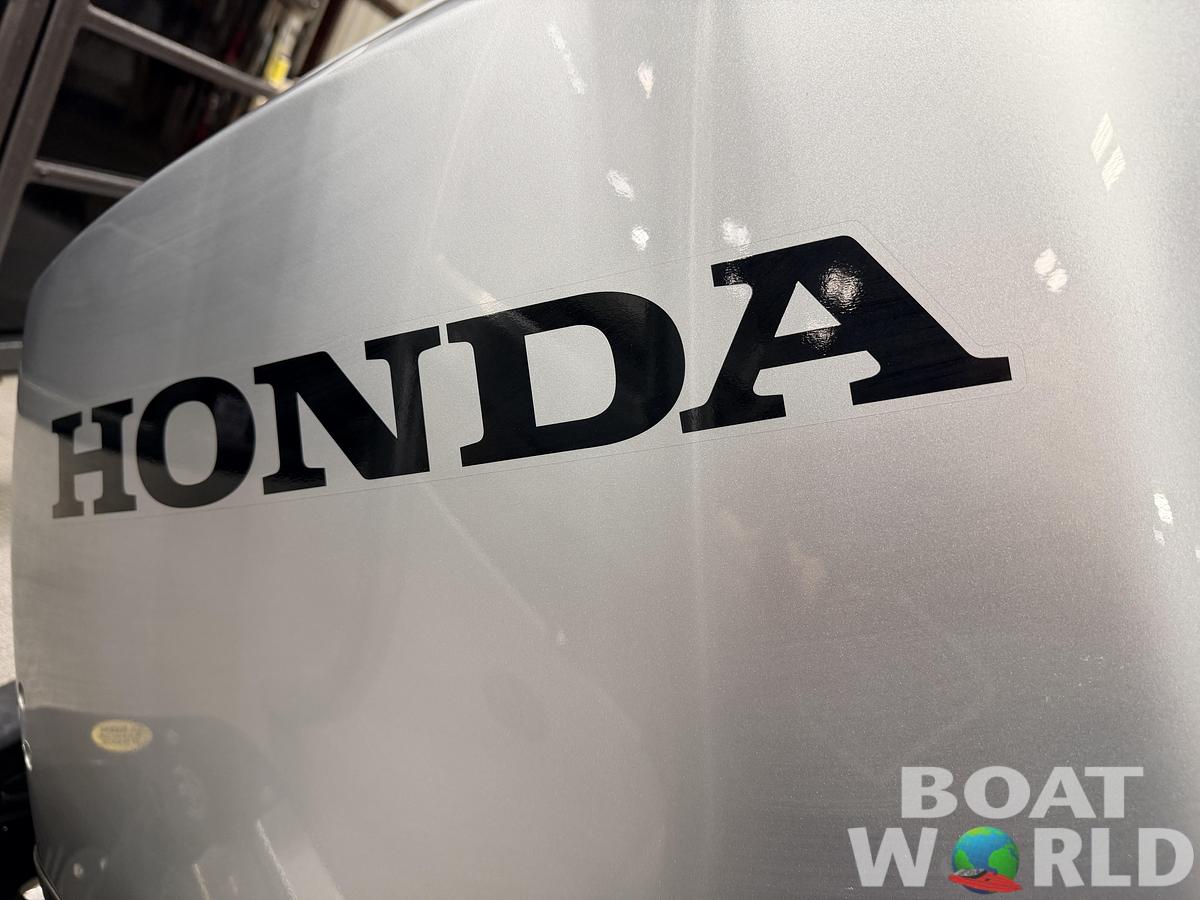 Used 2024 Bentley Pontoons Legacy 223 Navigator Quad Lounge Tri-toon Pontoon & 150HP Honda 4-Stroke EFI