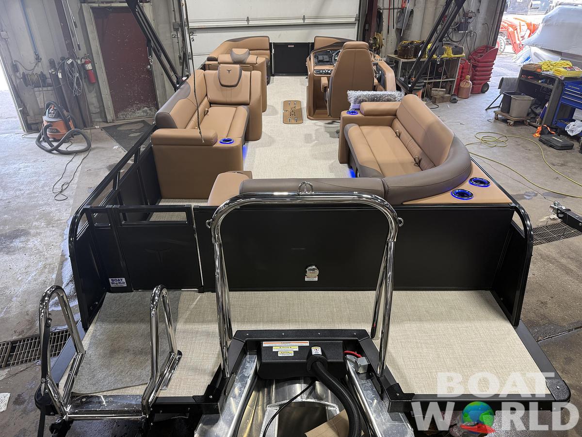 2027 Tahoe LTZ 2585 Elite Cruise Tritoon 300HP $69995