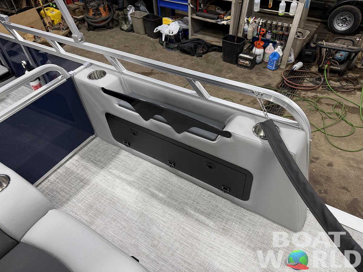 2026 Tahoe Sport VRB 2385 Swingback & 4-Stroke $34995