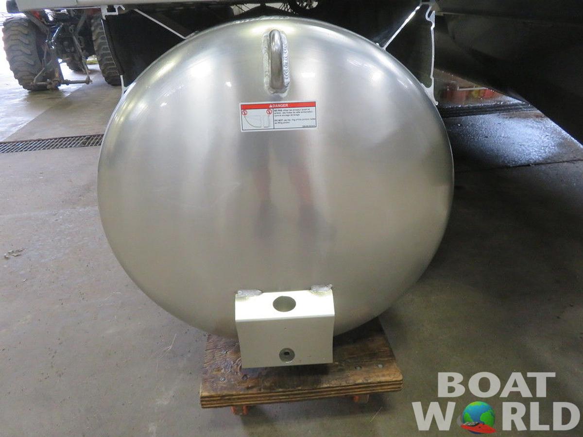 2025 Princecraft Vectra 21 RL Swingback SS Pontoon & Mercury 4-Stroke EFI