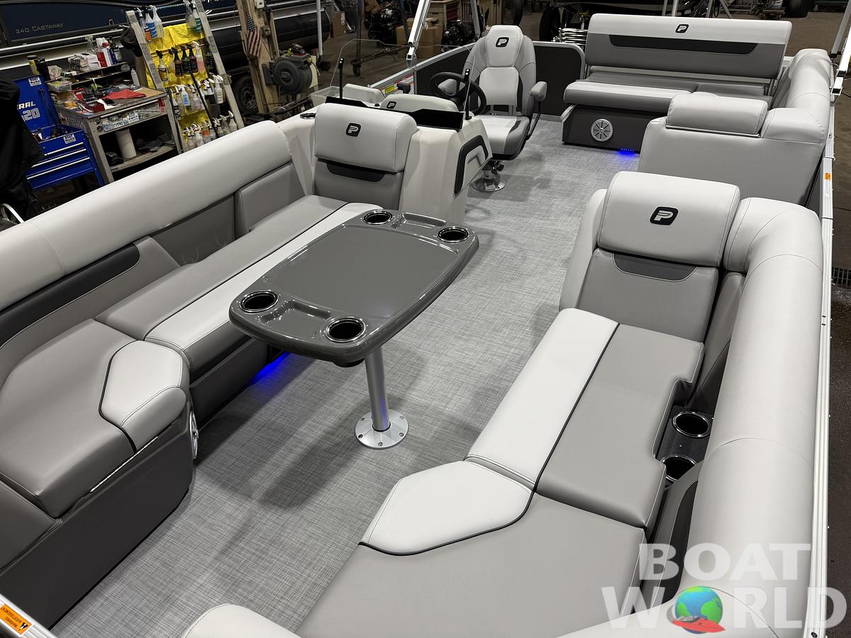 2026 Princecraft Vectra 23 RL Lounge Swingback Tritoon 