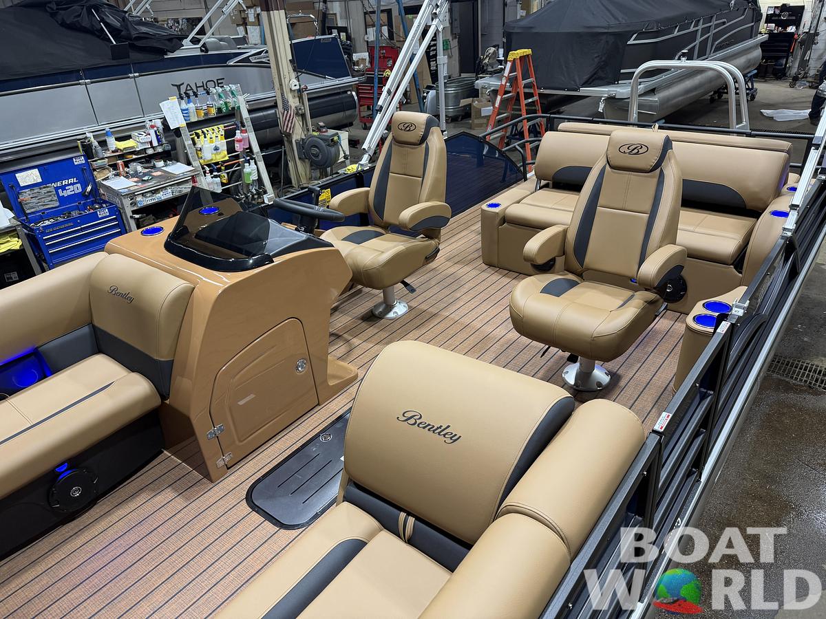 2026 Bentley Legacy 223 Swingback Tritoon $52995