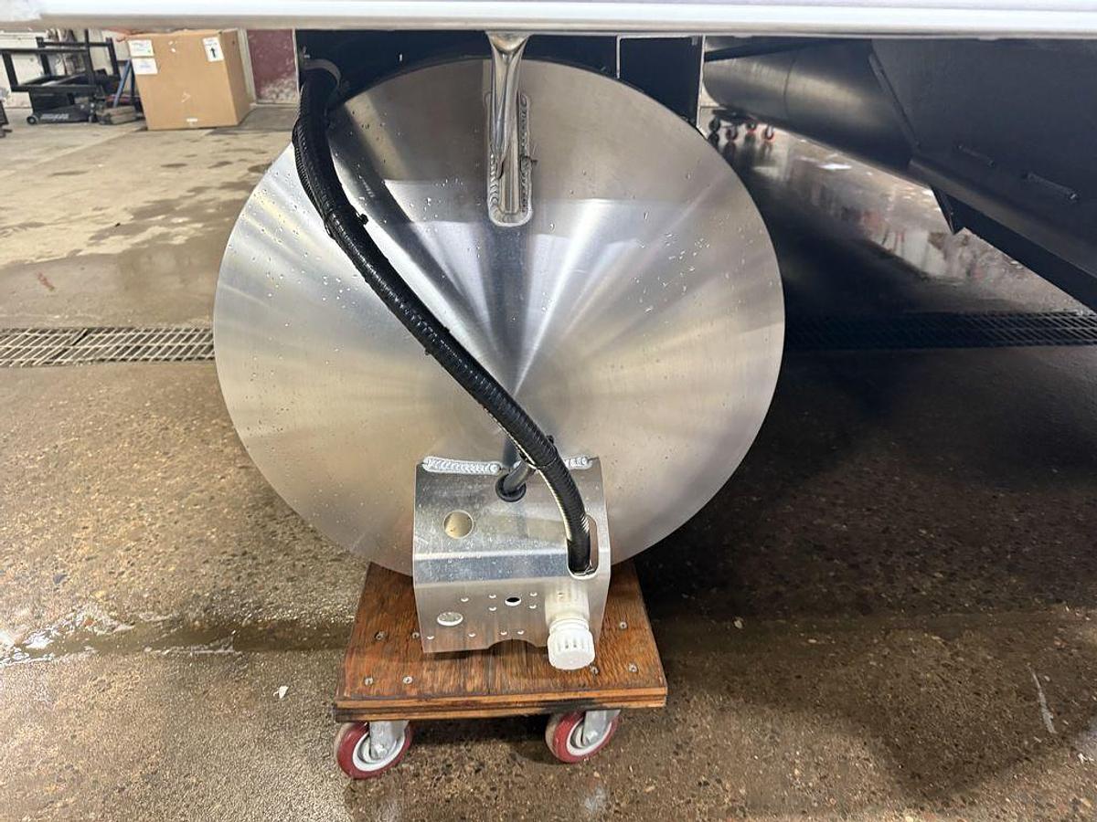 2025 Tahoe Pontoons Sport 2385 Rear Fish & Honda 4-Stroke EFI