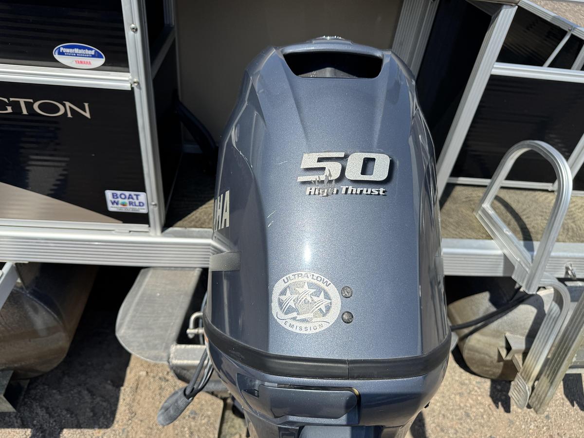 Used 2013 Bennington 17SF