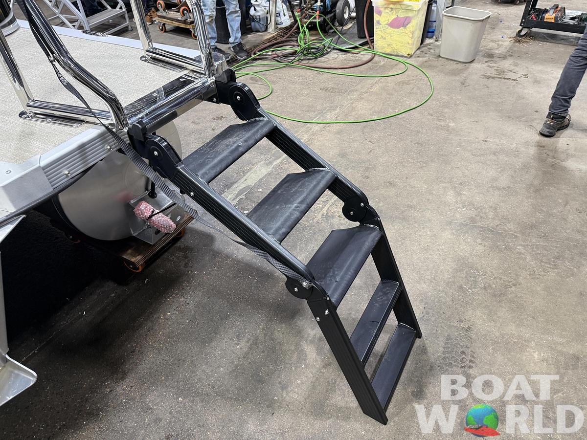 2026 Tahoe Pontoons LTZ 2385 Quad Lounge 