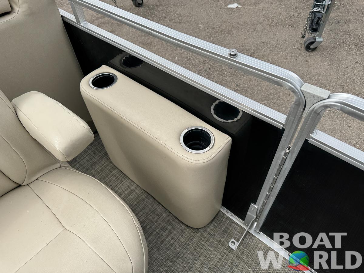 Used 2016 Cypress Cay SeaBreeze 210 Pontoon