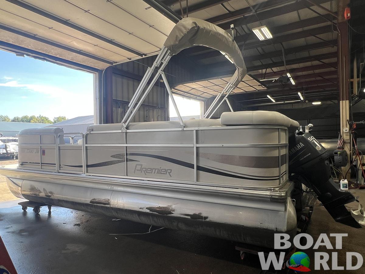 Used 2005 Premier 210 SunSation & 50HP Yamaha 4Stroke -$14,995
