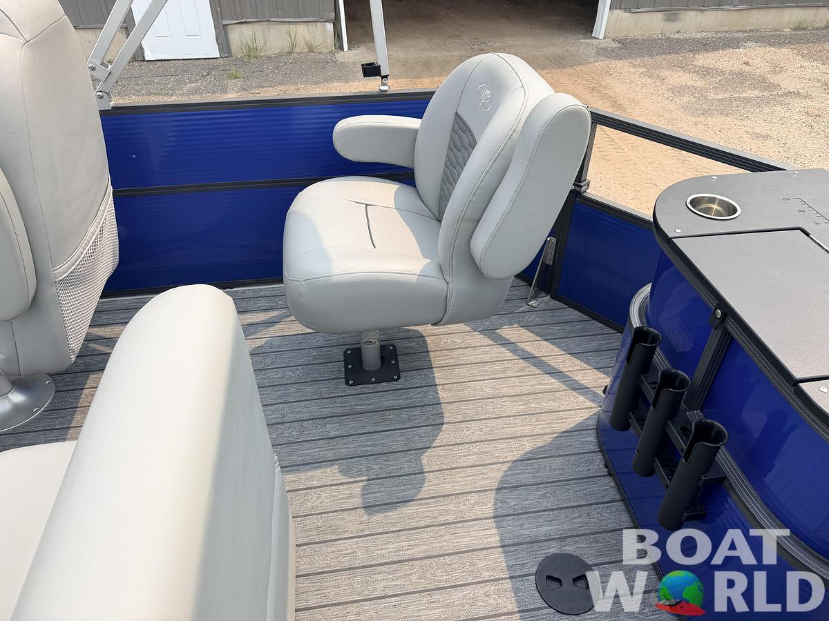 Used 2021 Montego Bay 8522 Fish & Cruise Deluxe Pontoon & 90HP Honda 4Stroke -$29,995