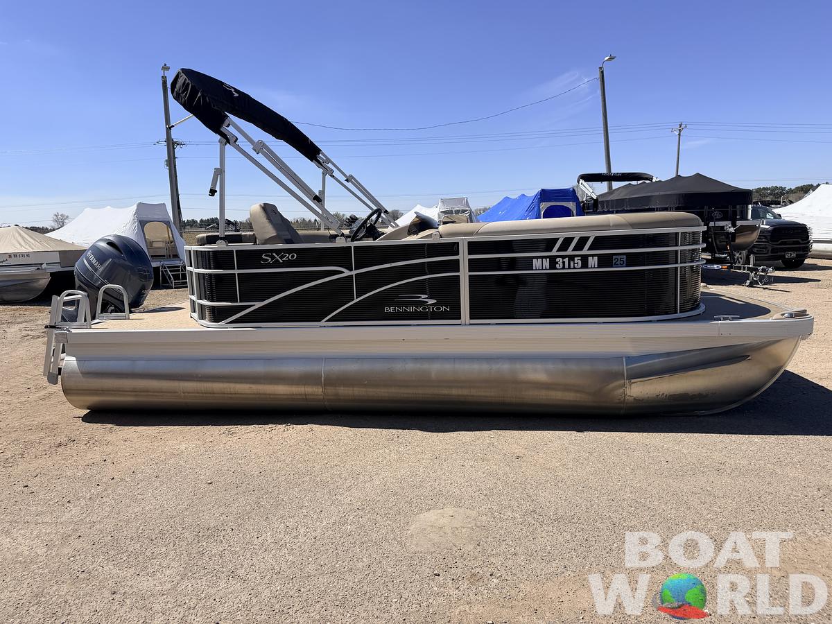 Used 2023 Bennington 20 SX Cruise & 90HP Yamaha 4Stroke - $31,995