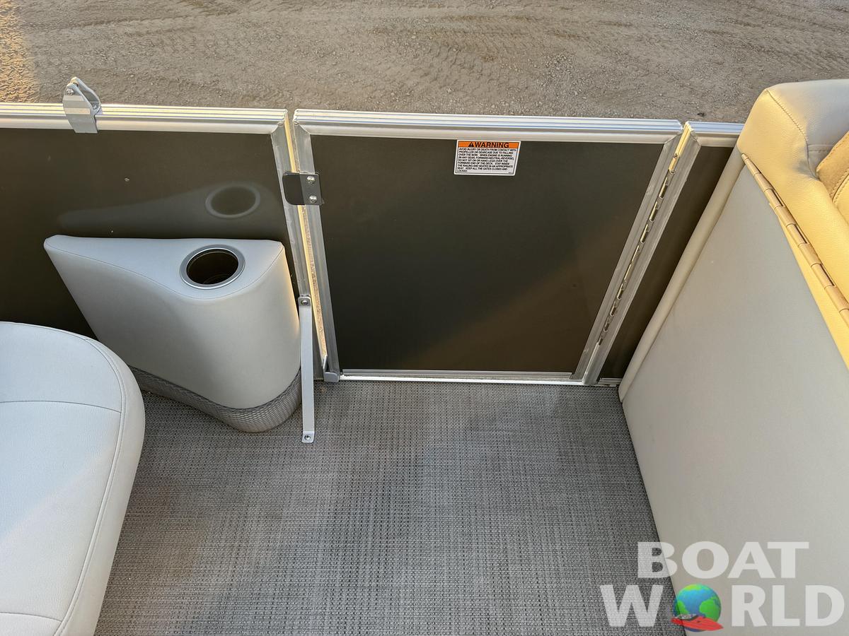 Used 2020 Sylvan Mirage 822 LZ Pontoon