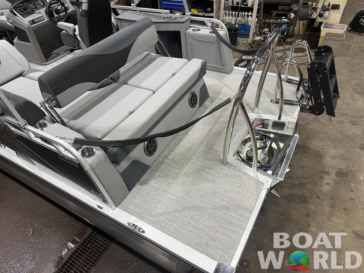 2026 Tahoe Pontoons LTZ 2185 Cruise Rear Bench (CRB)