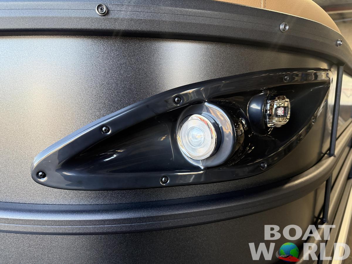 2026 Bentley Legacy 200 Navigator Quad Lounge $34995