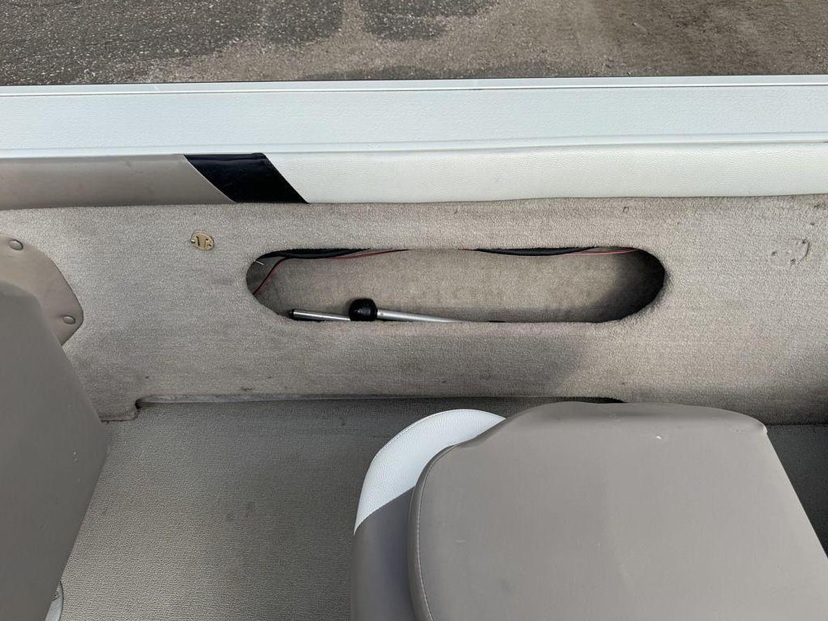 Used 2010 Smoker Craft Pro Mag 182