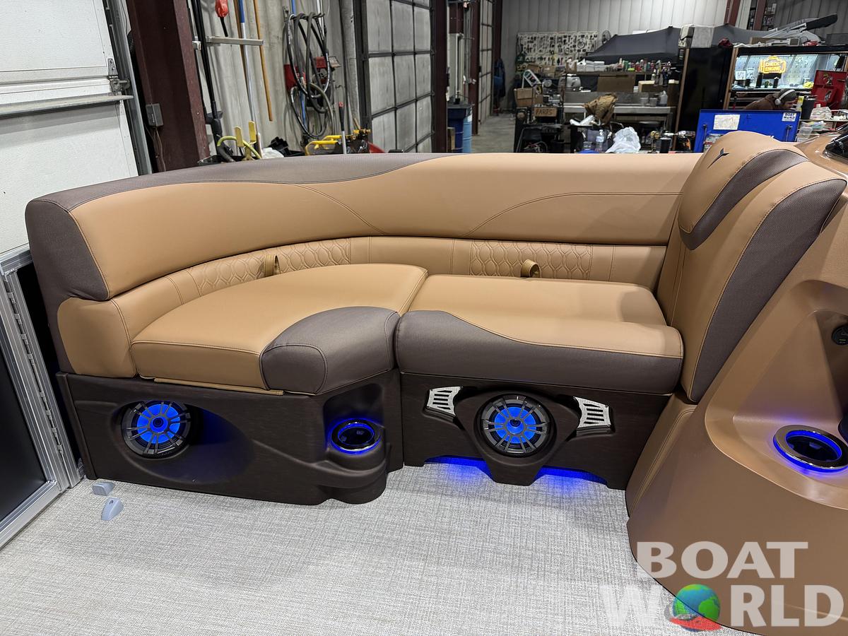 2026 Tahoe Pontoons LTZ 2385 Quad Lounge Tritoon