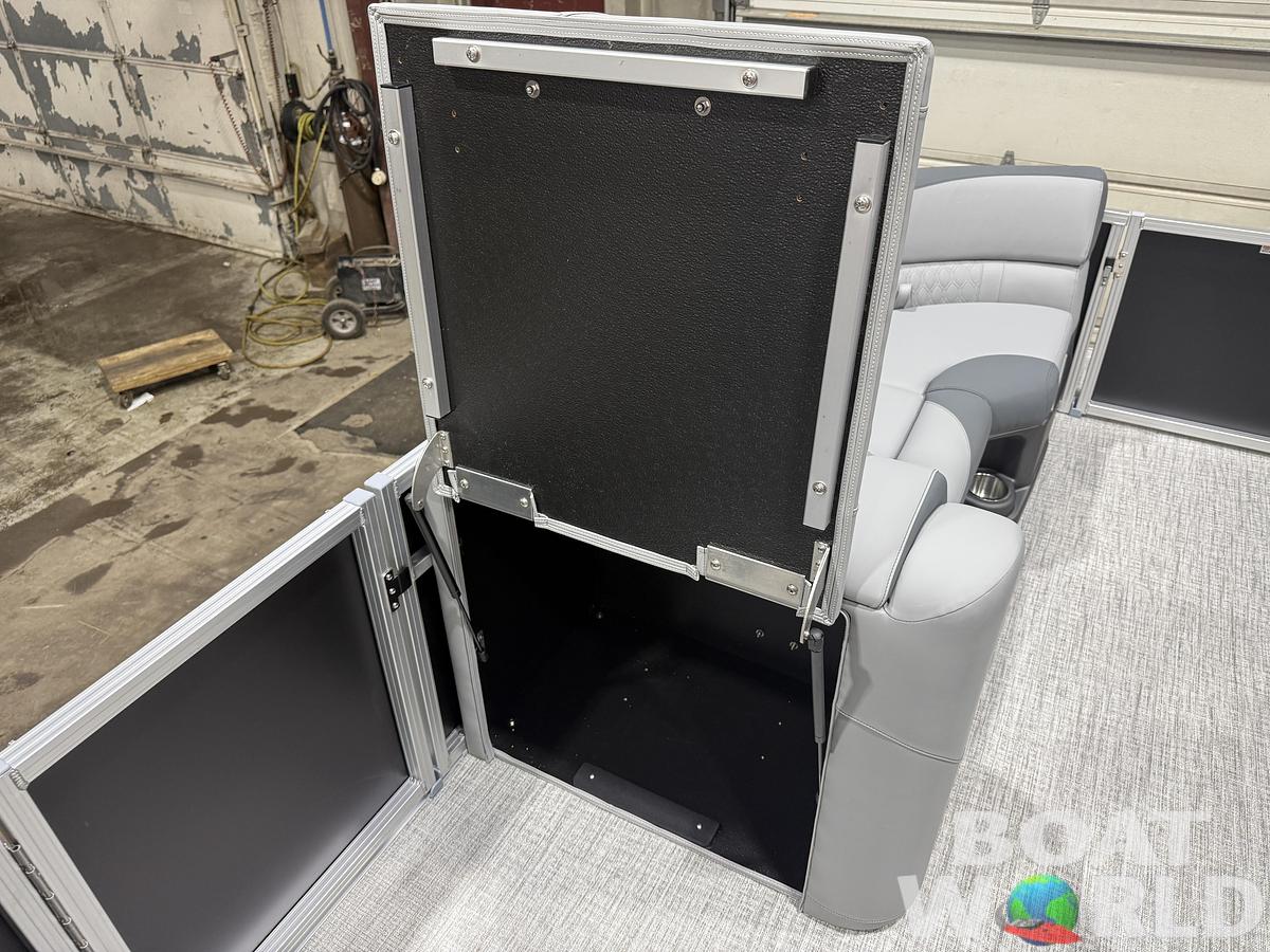 2026 Tahoe Pontoons LTZ 2385 Quad Lounge Shift SS 