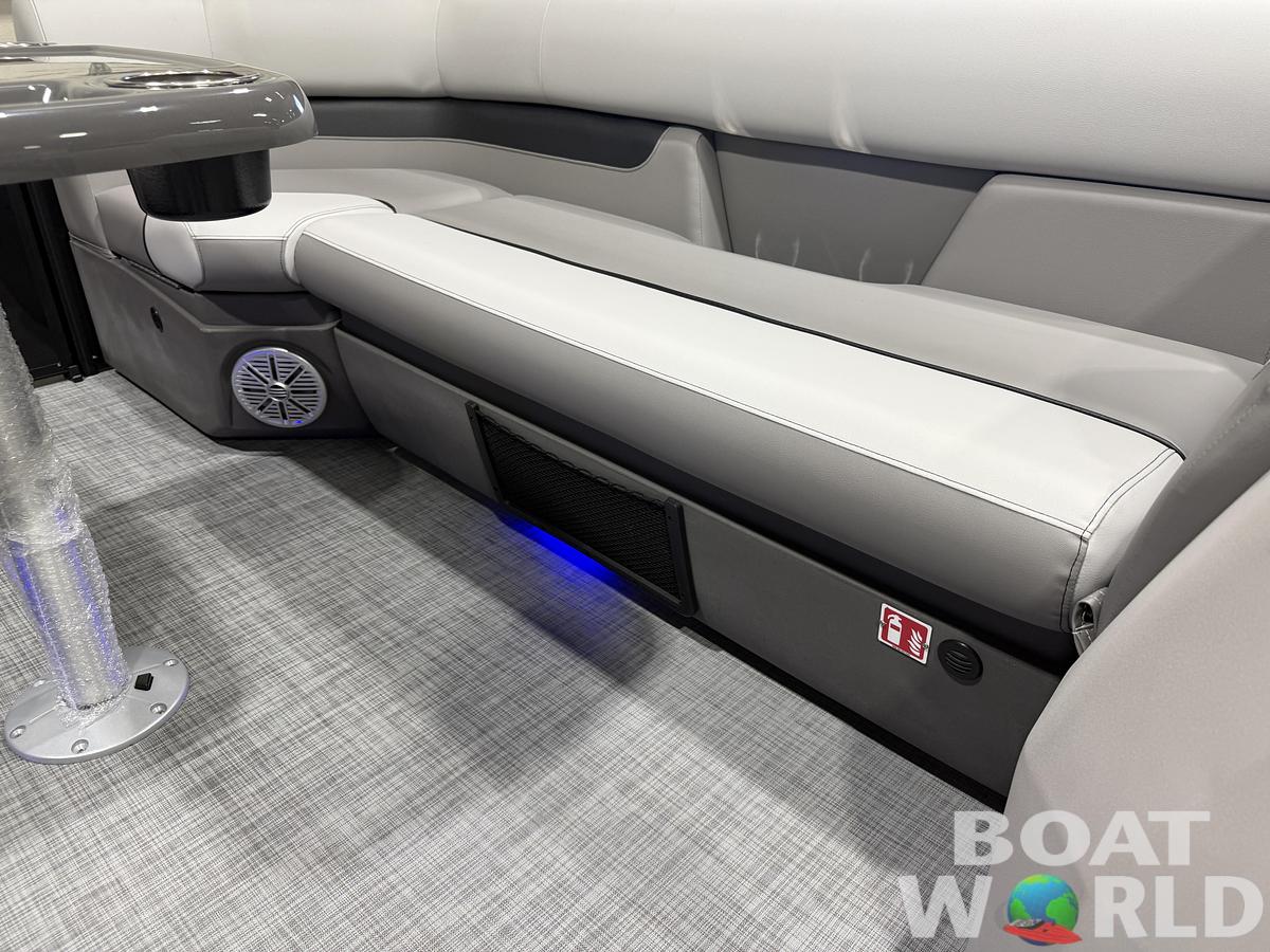 2027 Princecraft Vectra 21 Quad Lounge Pontoon $36995