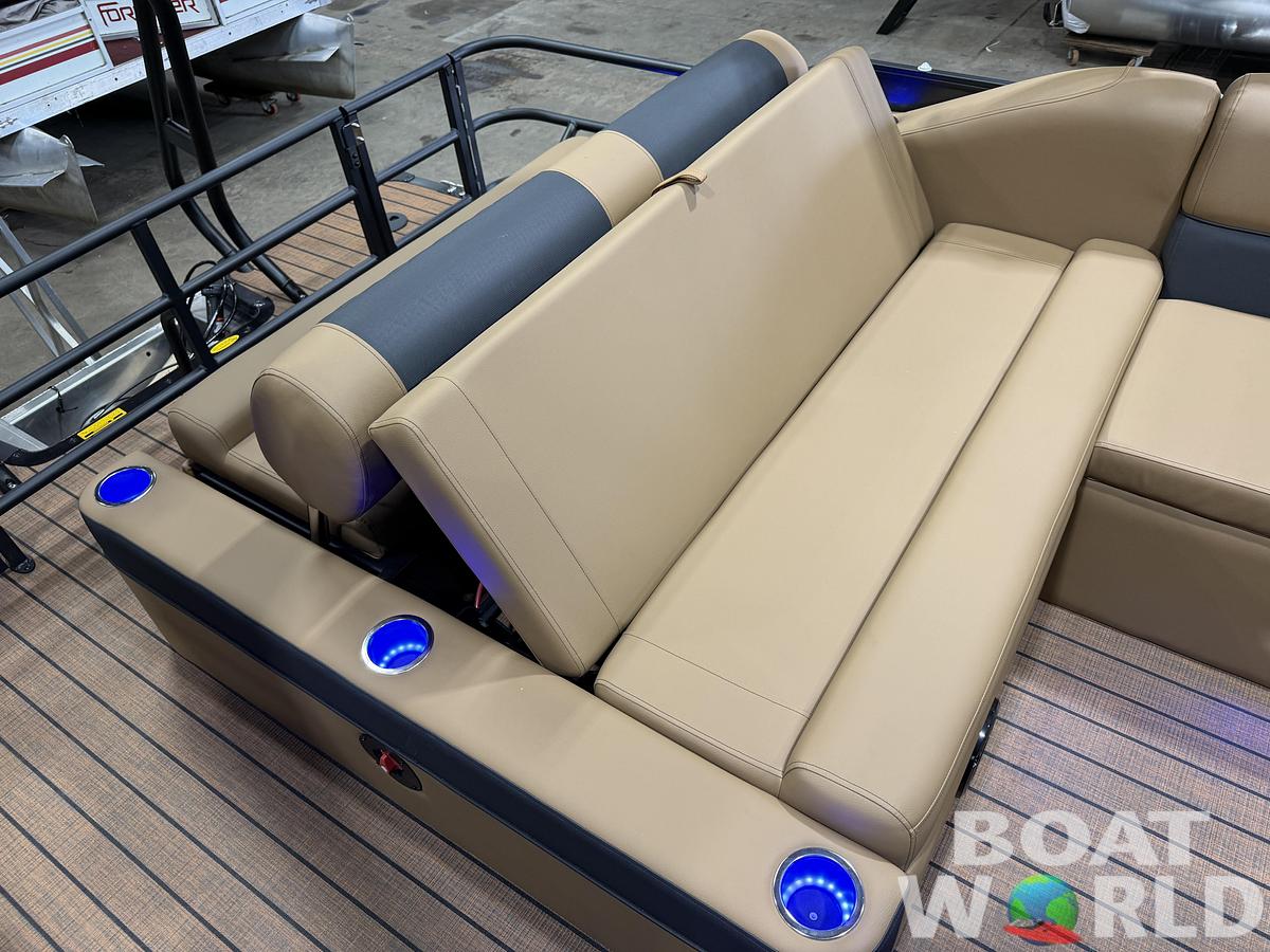 2027 Bentley Elite 223 Lounge Swingback Tritoon $66,995