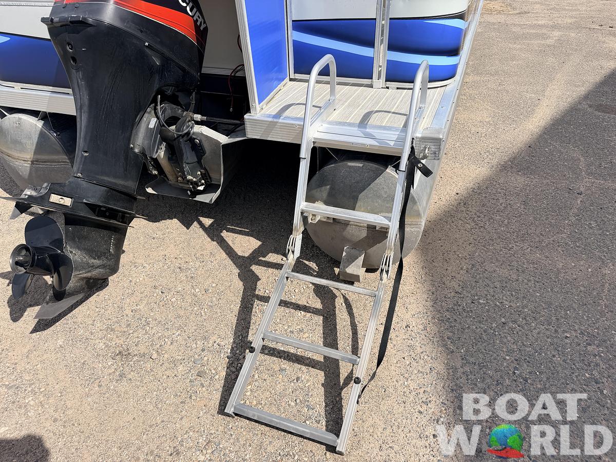 Used 2000 Bennington 2275 LX & 50HP Mercury 4Stroke -$12,995