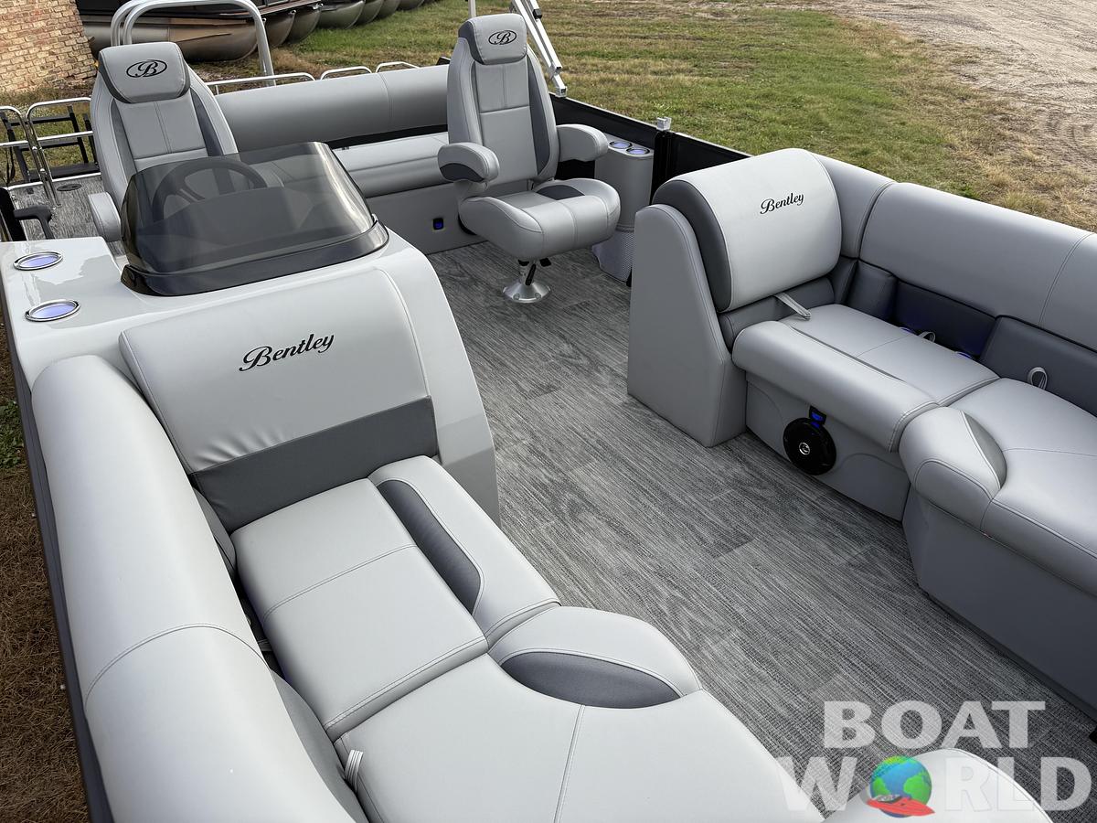 2026 Bentley Pontoons Legacy 200 Swingback Pontoon