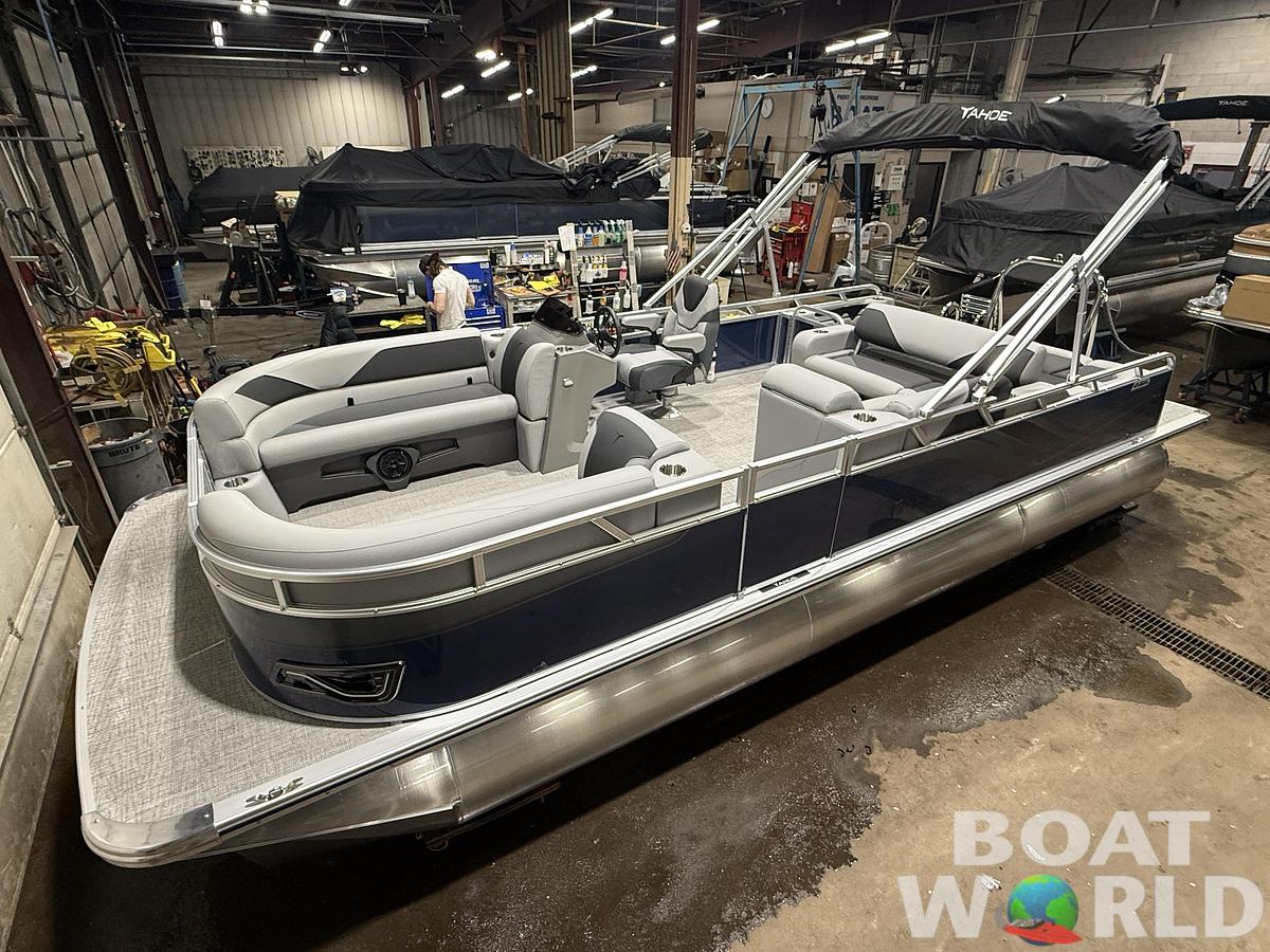 2026 Tahoe Sport VRB 2385 Swingback & 4-Stroke $34995