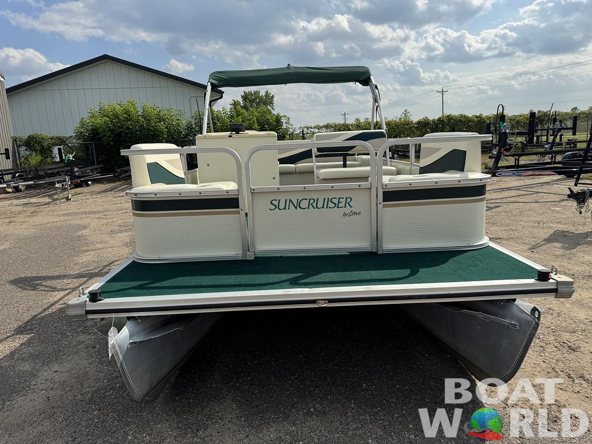 Used 1999 Lowe Suncruiser Malibu 180