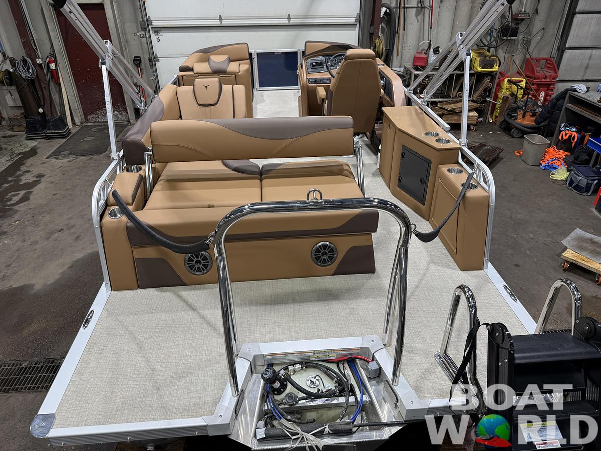 2026 Tahoe Pontoons LTZ 2185 Cruise Rear Bench (CRB) 