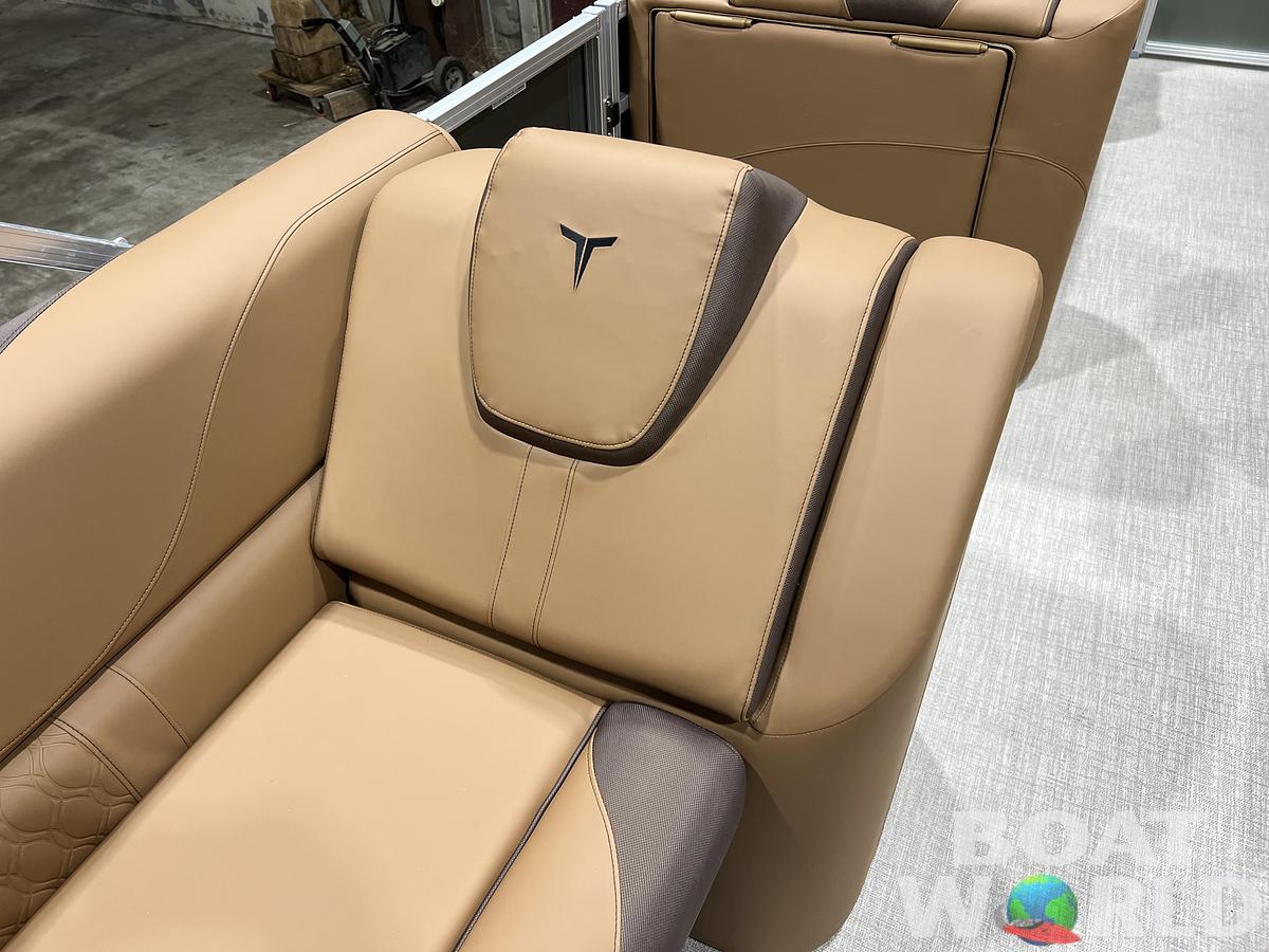2026 Tahoe Pontoons LTZ 2385 Elite Cruise Tritoon 