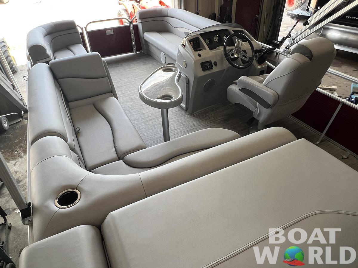 Used 2020 Bennington 20 SLV & 50HP Yamaha 4Stroke -$27,995