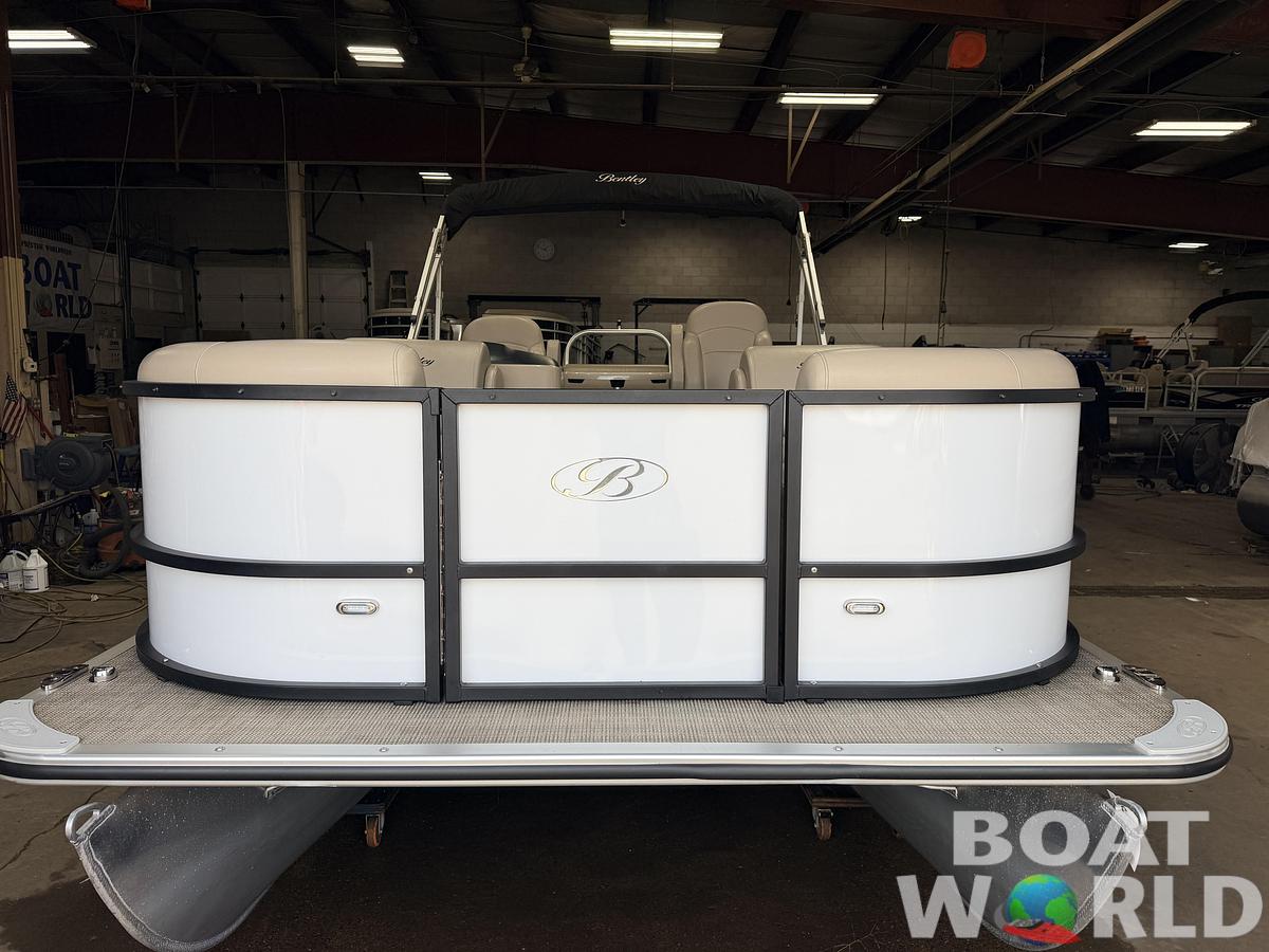 Used 2022 Bentley Pontoons Legacy 200 Navigator Quad Lounge & 100HP Honda 4Stroke -$34,995