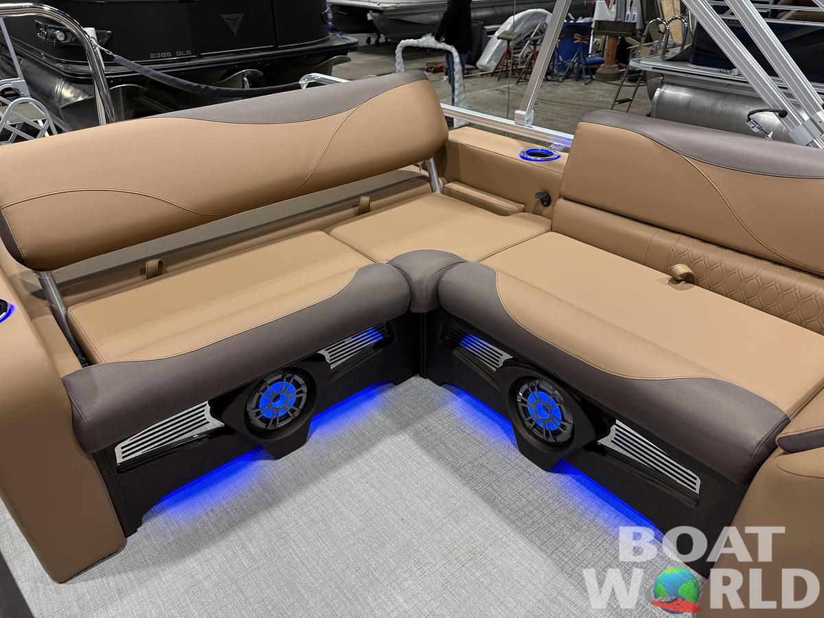 2026 Tahoe LTZ VRB Swingback Tritoon & Honda $51995