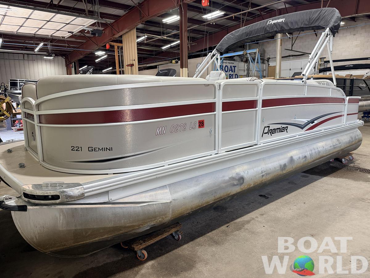 Used 2014 Premier 221 Gemini Fish n Cruise & 50HP Mercury 4Stroke -$19,995