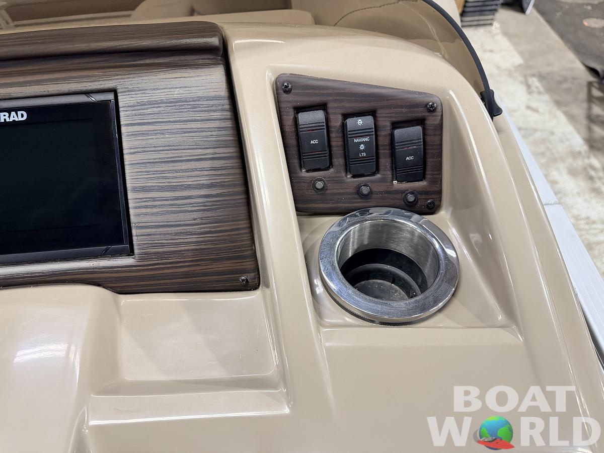 Used 2020 Bennington 22S Quad Lounge Pontoon