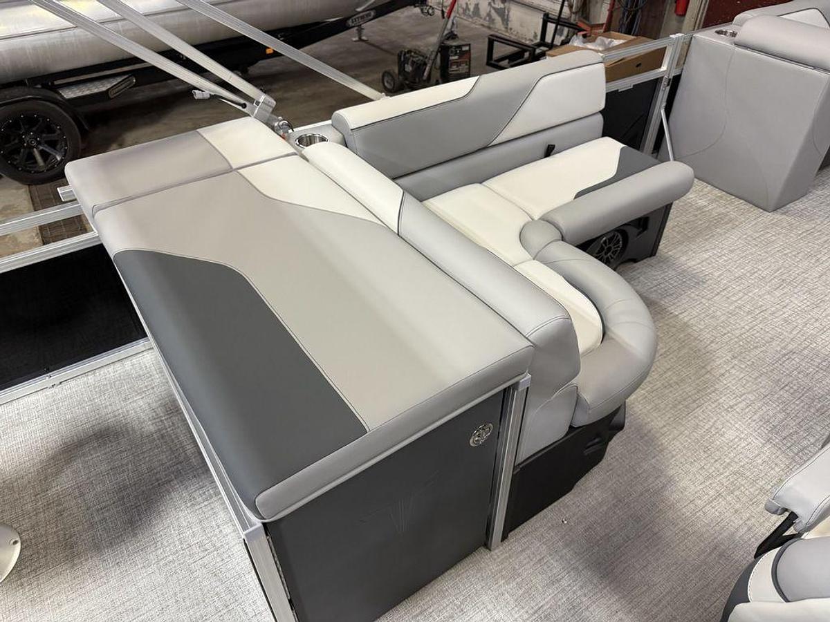 2025 Tahoe Pontoons Sport 2385 Rear Fish & Honda 4-Stroke EFI