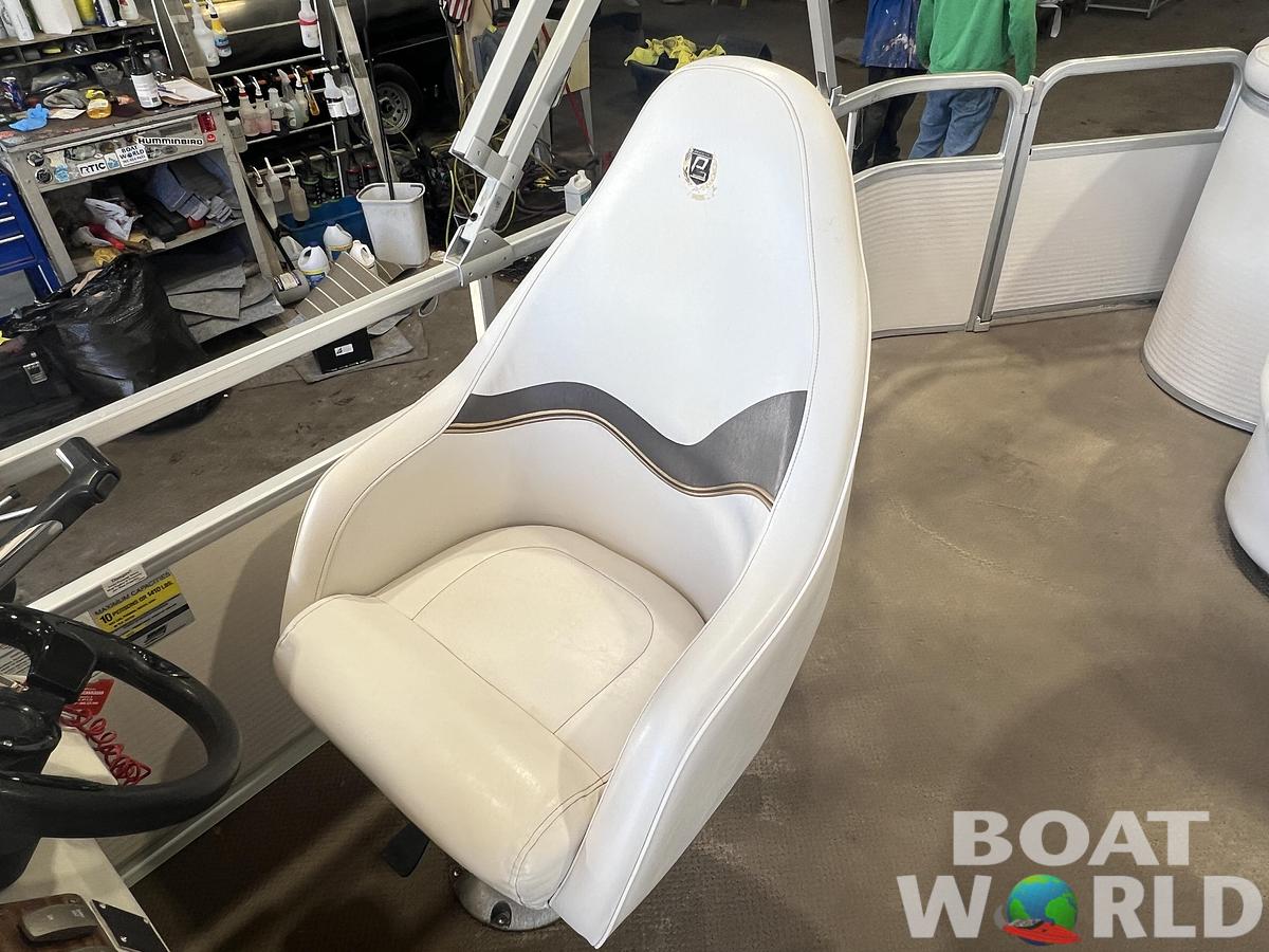 Used 2005 Premier 210 SunSation & 50HP Yamaha 4Stroke -$14,995
