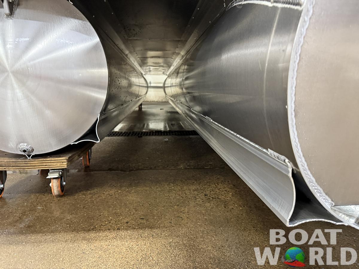 2025 Tahoe Pontoons Cascade 2385 Quad Lounge Shift Flip Tritoon & Honda 4-Stroke EFI