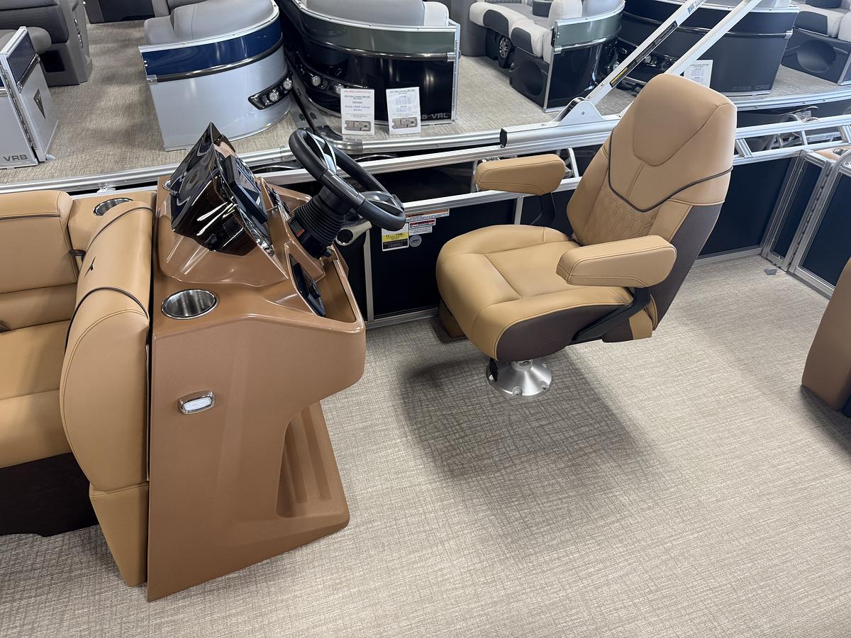 2026 Tahoe Pontoons Sport 2385 Swingback (VRB) & Honda 4-Stroke EFI