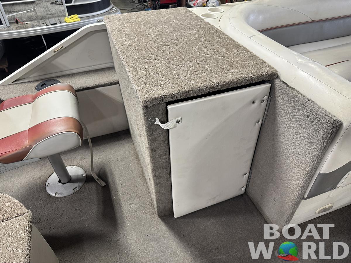 Used 2006 Crestliner 2285 CFI Pontoon